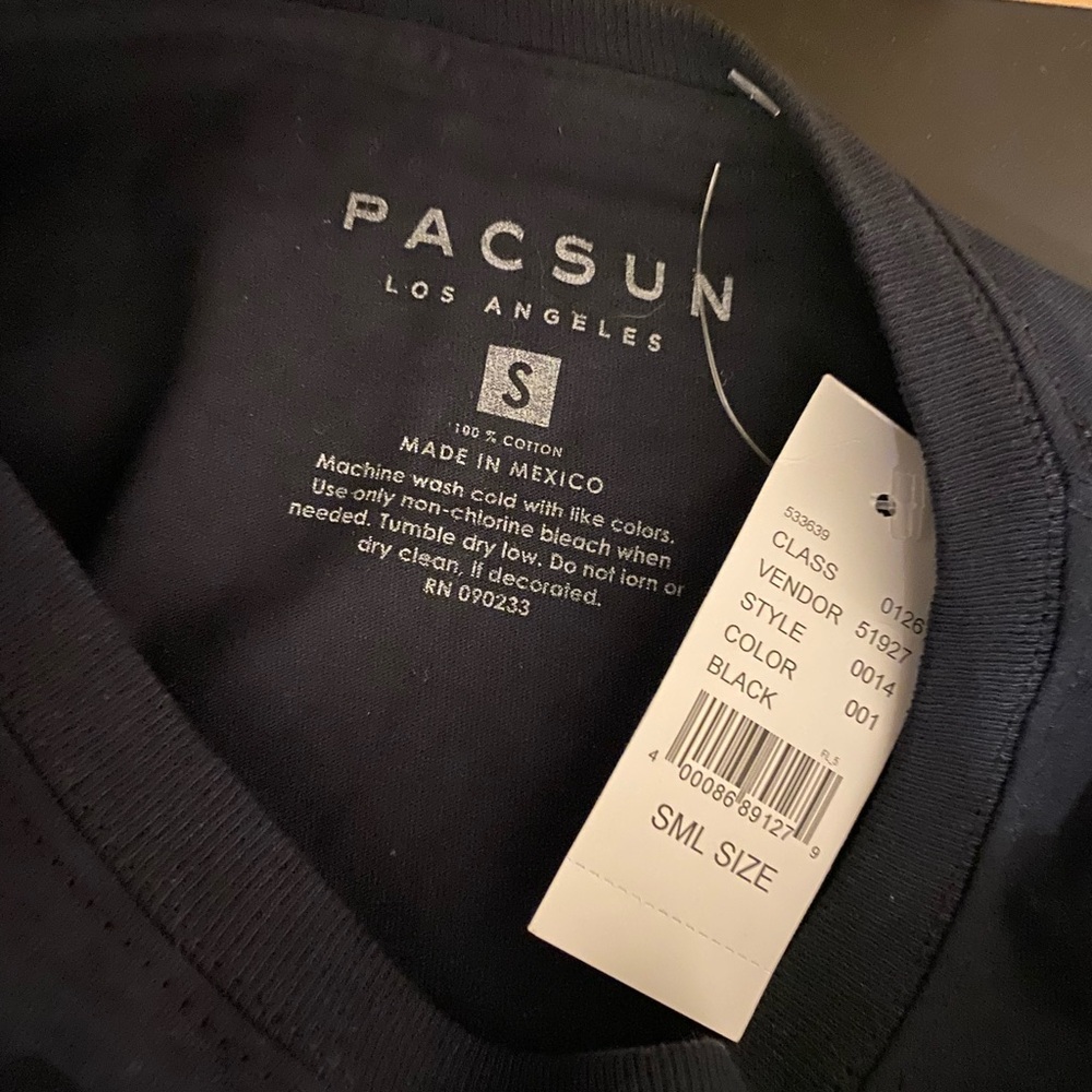 PacSun Long Sleeve Graphic Tee - Picture 5 of 6